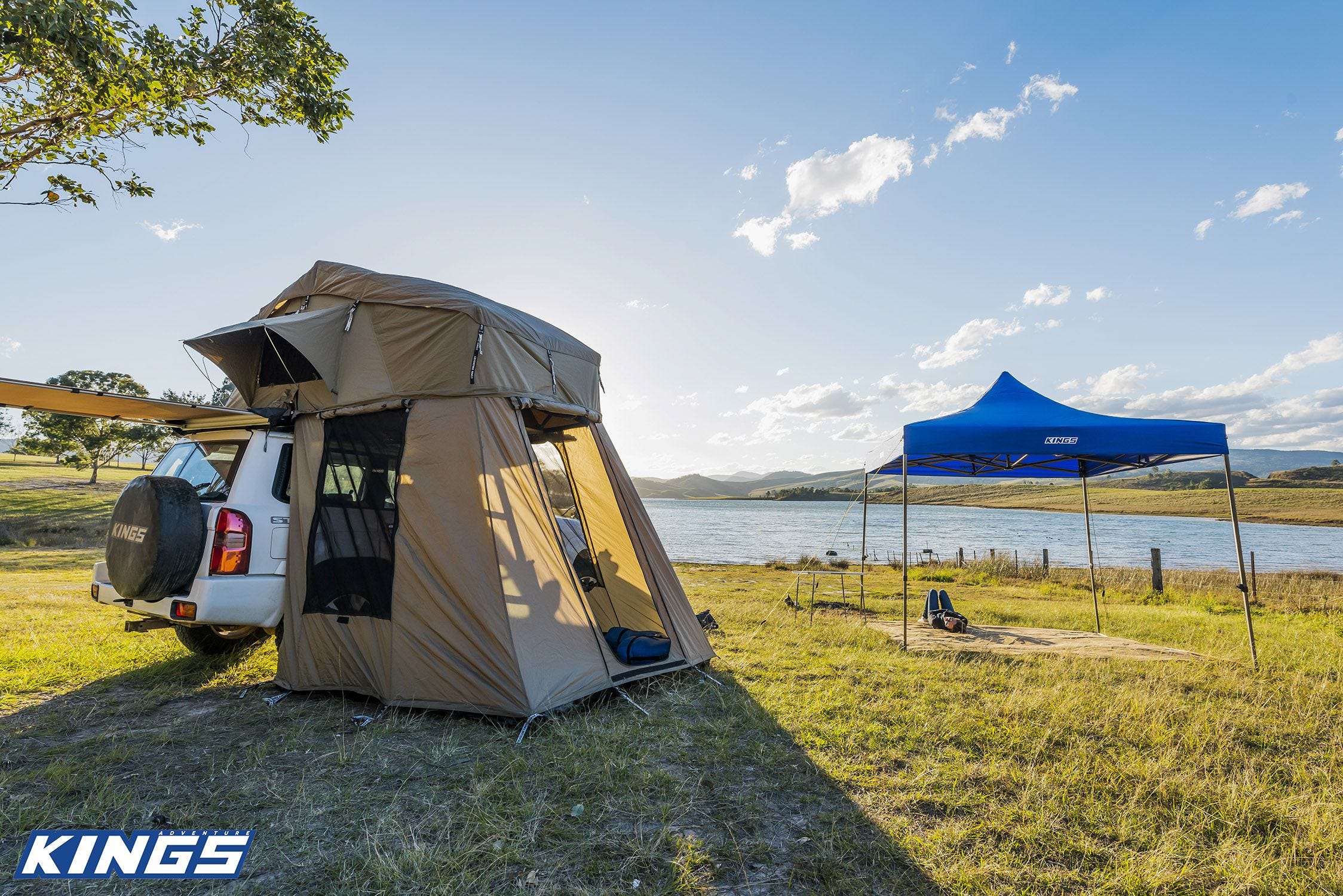 Kings rooftop tent top with annex
