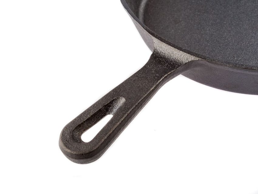 Adventure Kings Skillet Pan | 26cm Diameter | Cast Iron
