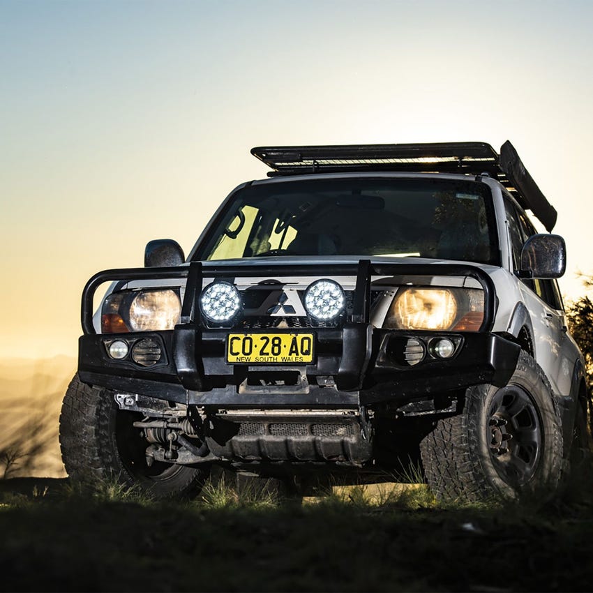 Adventure Kings Domin8r Xtreme 7” LED Driving Lights (Pair) + Adventure Kings 4" LED Light Bar