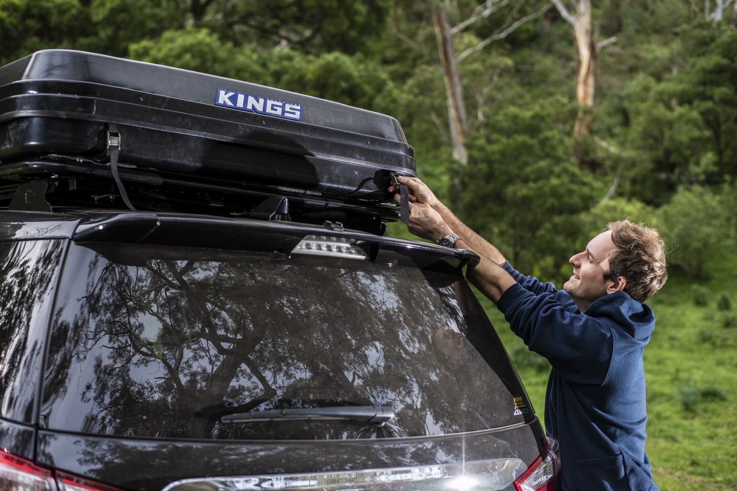 Kings Kwiky MKII Hard Shell Rooftop Tent 2x Throne Camping Chair